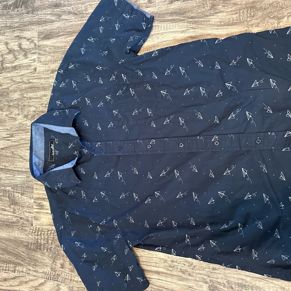 Navy blue men’s shirt